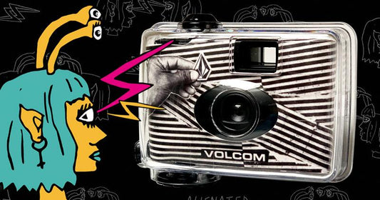 BEKOMME EINE WATERPROOF CAMERA BEI EINEM EINKAUF AUS DER VOLCOM BOARDSHORTS- /SWIM- KOLLEKTION AB 50€ GRATIS DAZU