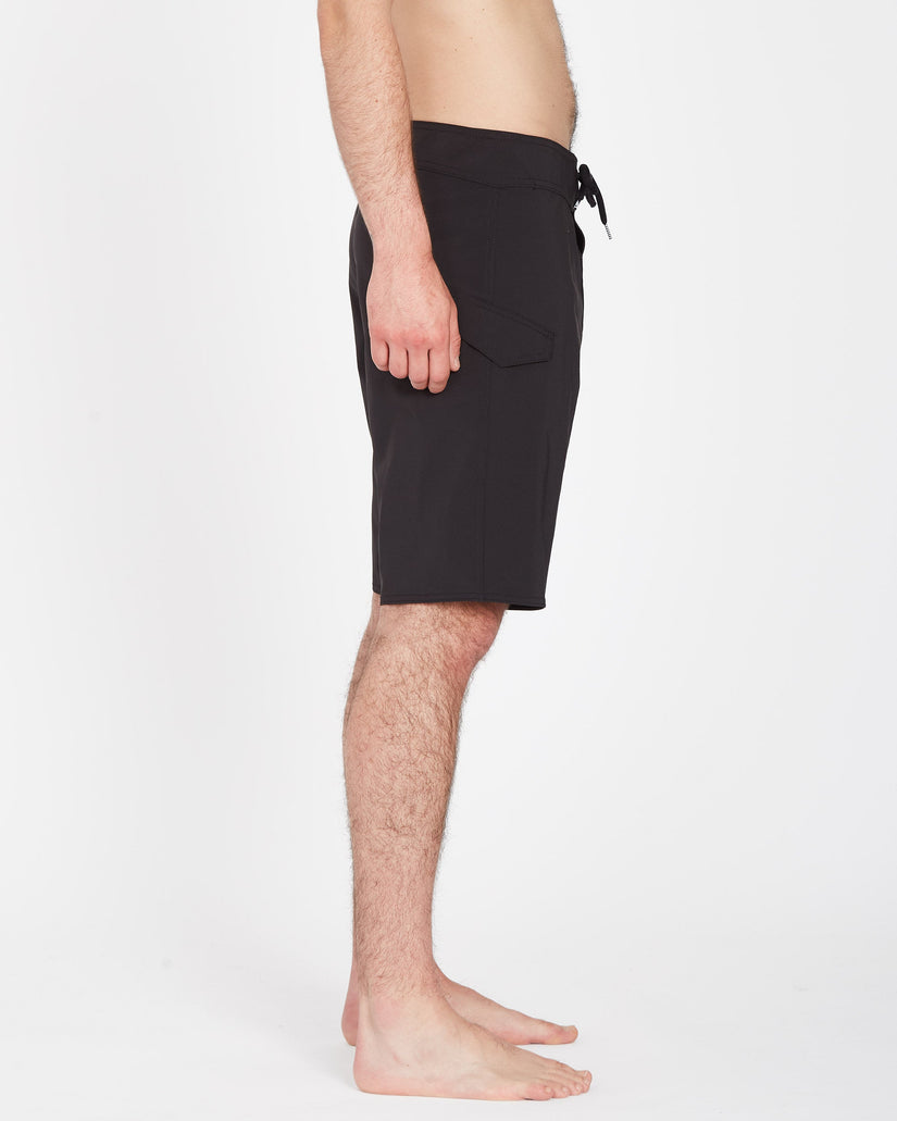 Lido Solid Mod 20" Boardshorts - BLACK