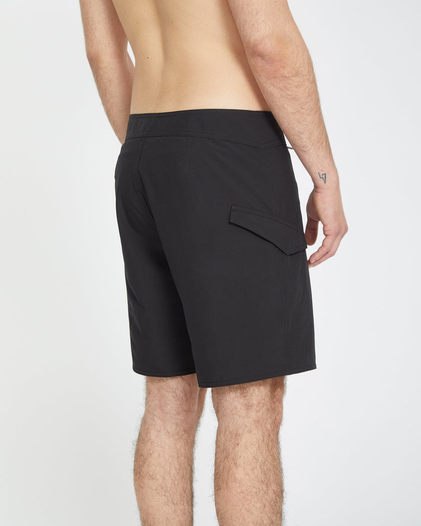 Lido Solid Mod 18" Boardshorts - BLACK